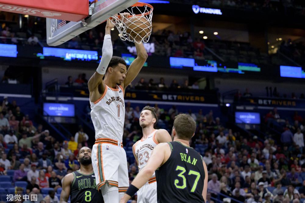 颖莎凭借出 颖莎凭借出